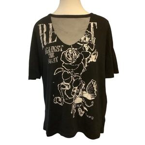 BLUENOTES BLACK WITH WHITE GRAPHIC PRINT/ MESH DETAIL SHORT SLEEVE SHIRT/ Size L